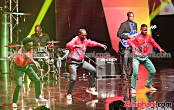 Young superstars dominate the SAMAs