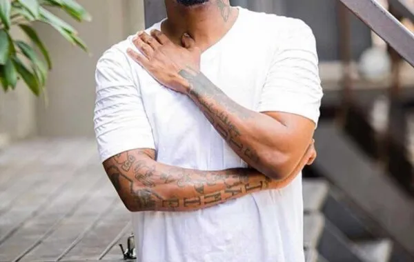 Trevor Gumbi nails his Instagram pout!