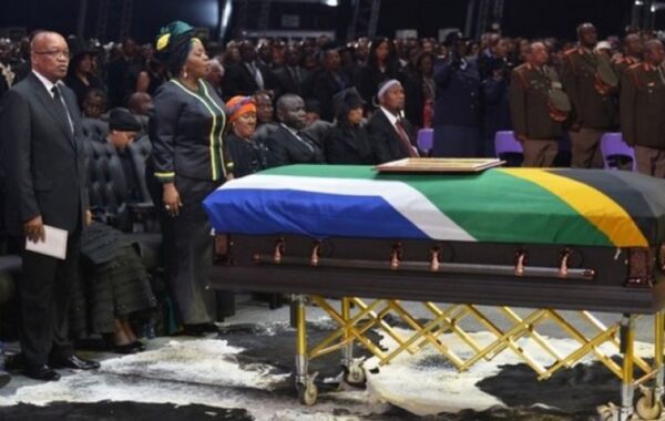 BREAKING: Nelson Mandela dies