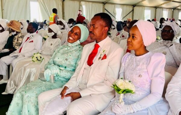 Reviews: OPW: Sbu and Lusanda tie the knot