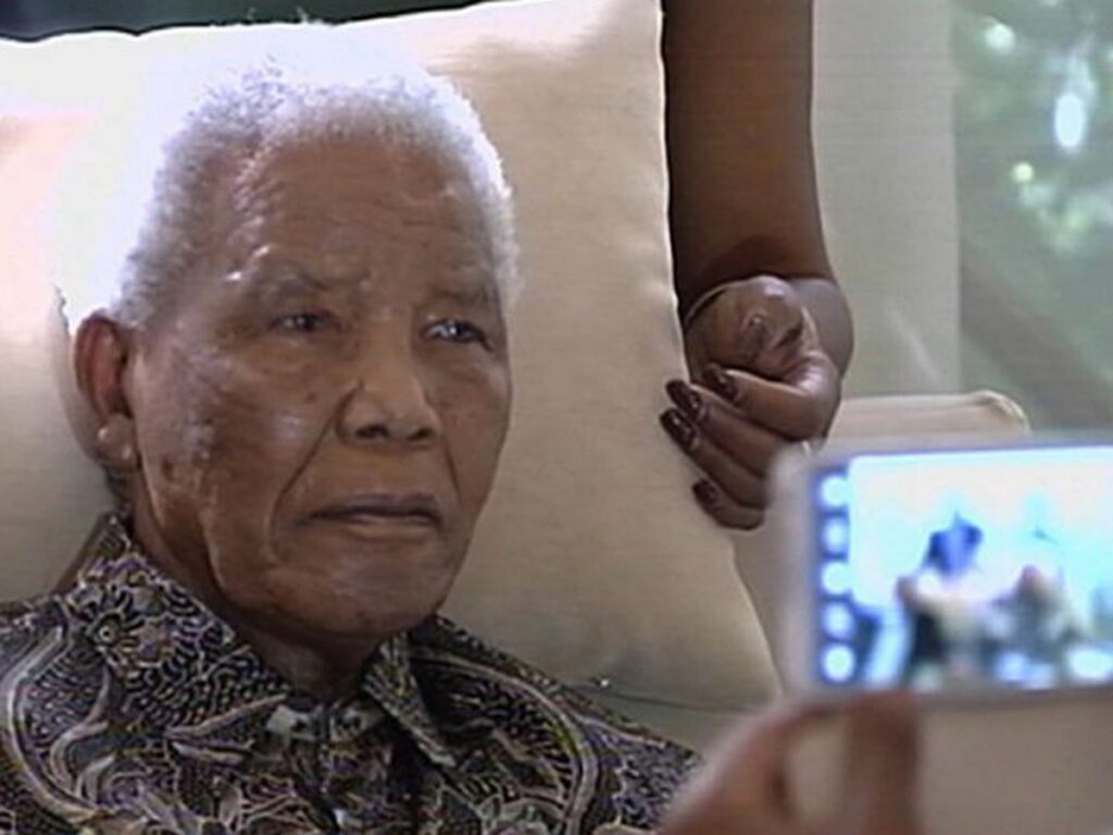 Mandela back in hospital