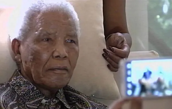 Mandela back in hospital