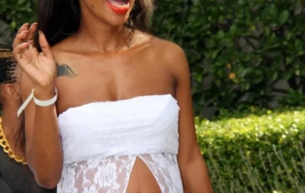 Pregnant Kelly DUMPED by Senzo