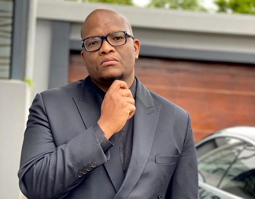 Black Twitter Shows Ambitiouz Entertainment Who’s Boss