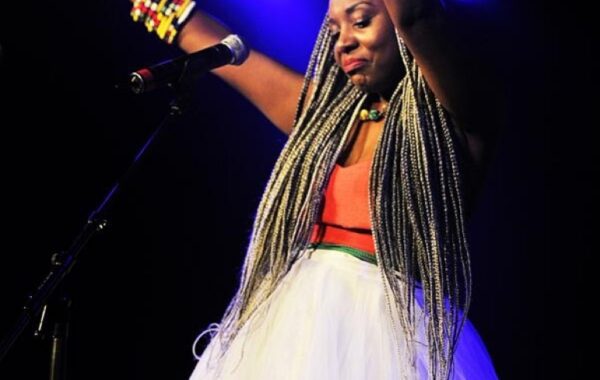 Singer Wanda Baloyi Under Fire