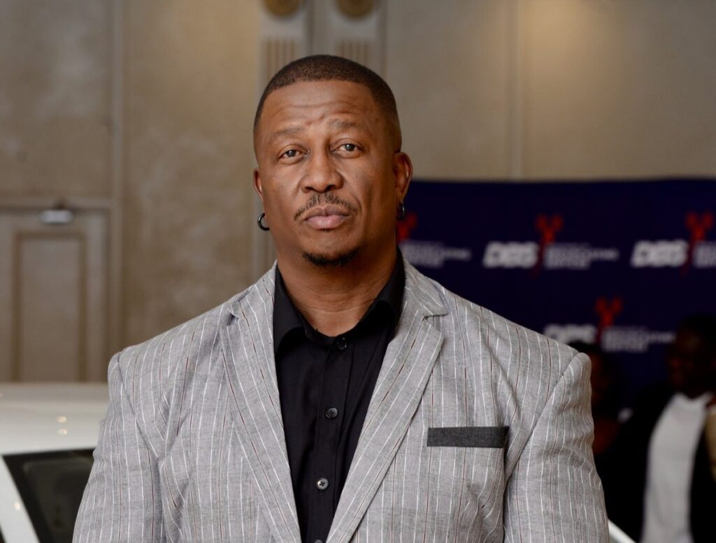 DJ Fresh gives away bursaries