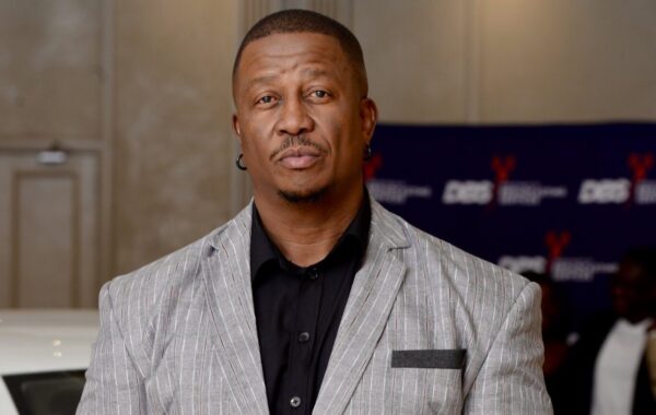 DJ Fresh gives away bursaries