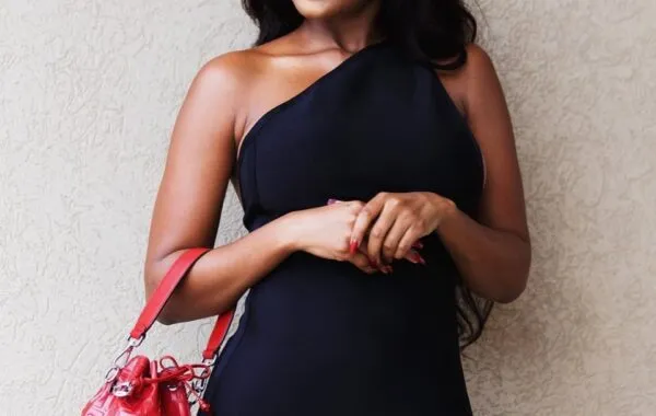 Vanessa Matsena Debuts Pregnancy
