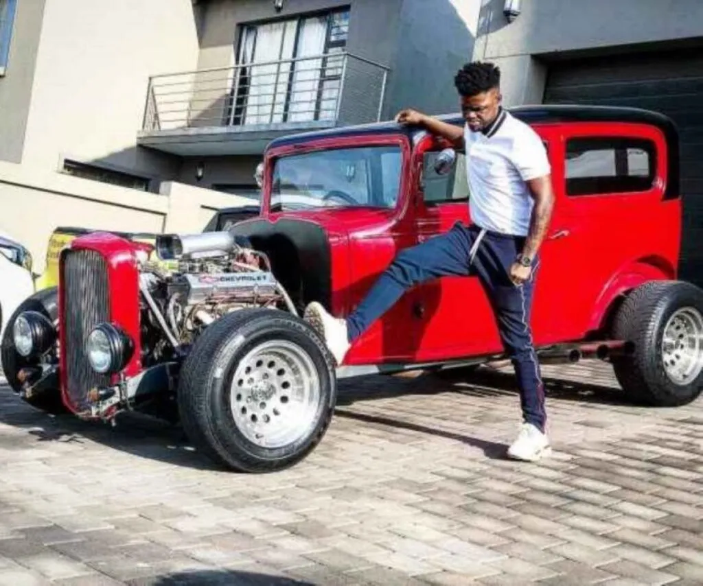 [Photos]: Take A Look At Murdah Bongz’s Car Collection