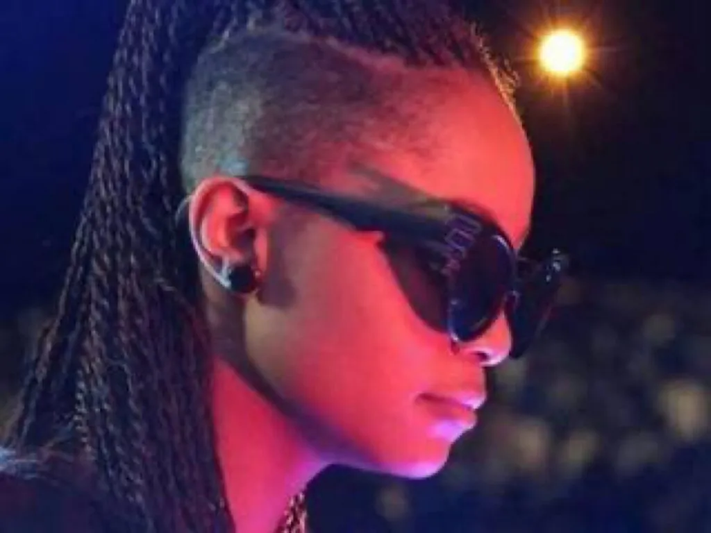 Wait! is that Moloko on Kid X’s new video?